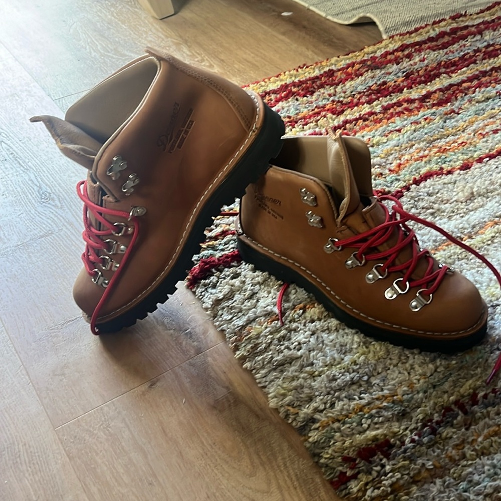 Danner mountain LT cascade Clovis